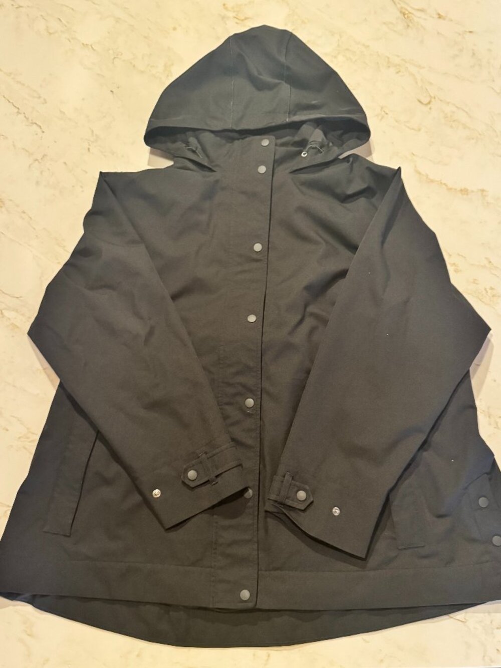 Athleta Rainout Sutro Trench in Black